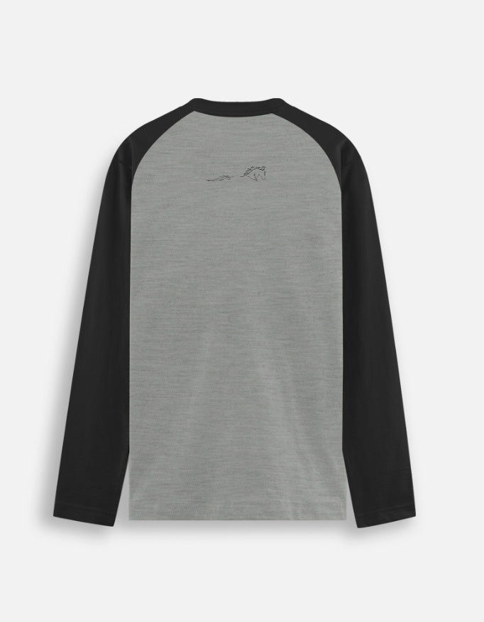 Unisex gray and black raglan t-shirt with fox chest design